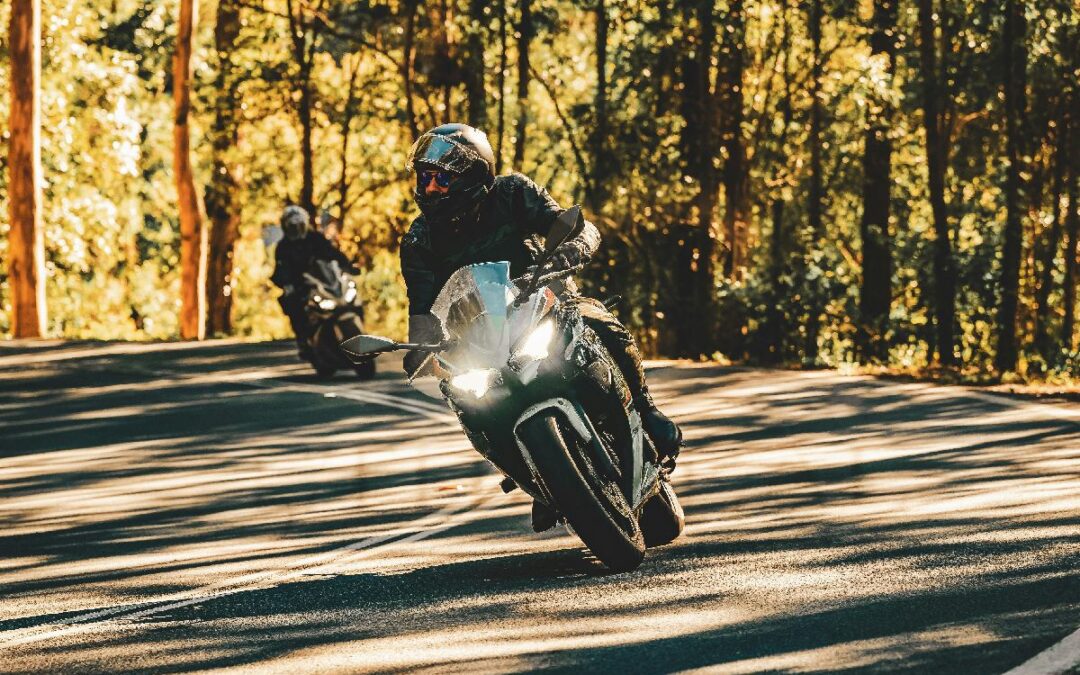 12 Tips voor motorrijden in de herfst: zo blijf je veilig én houd je motor in topconditie